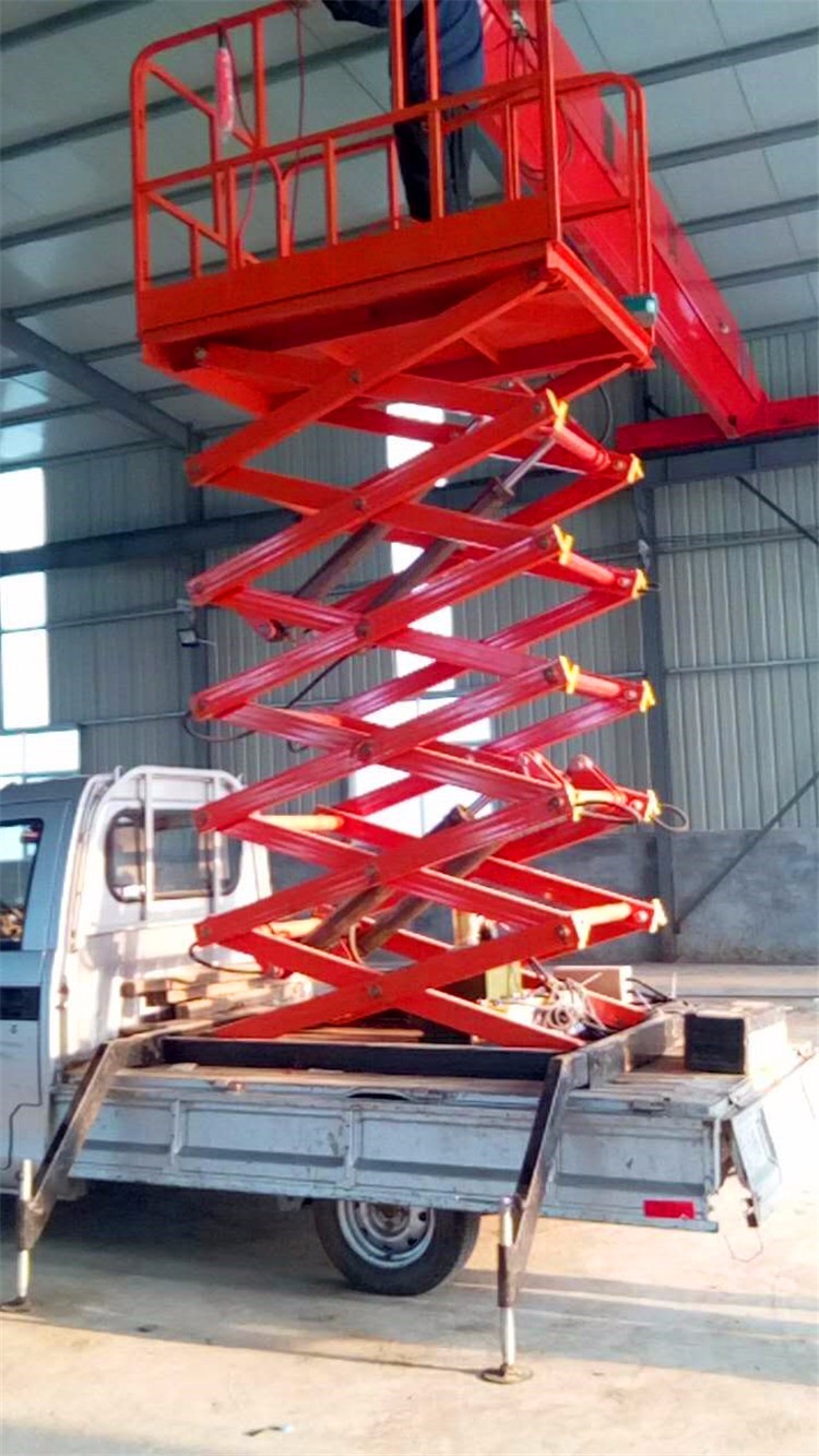 車載移動(dòng)剪叉式升降機(jī)