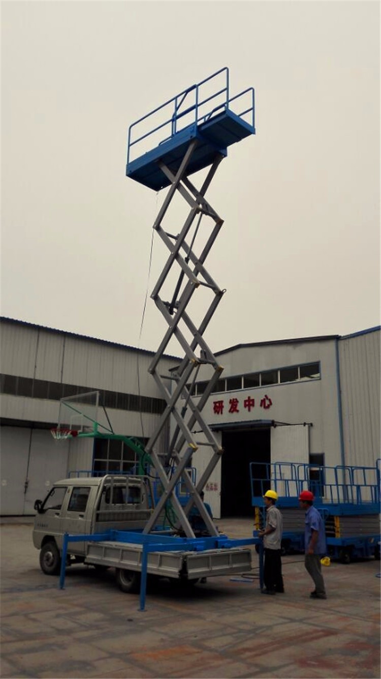 車載剪叉式升降機(jī)
