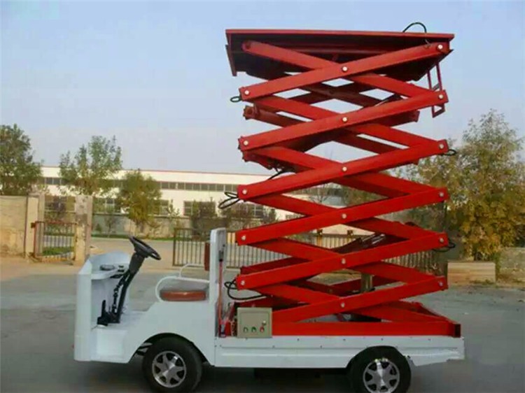 車載剪叉式升降機