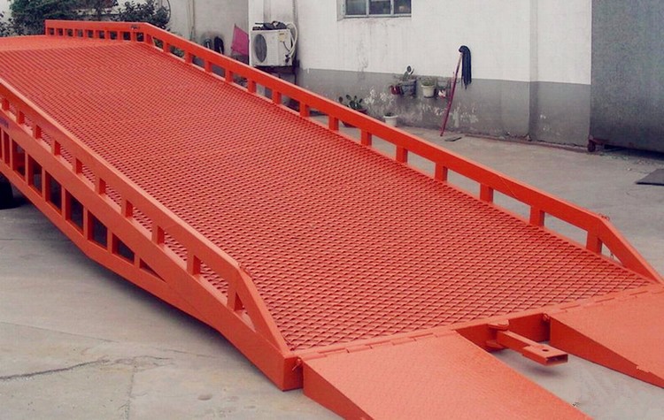移動式登車橋