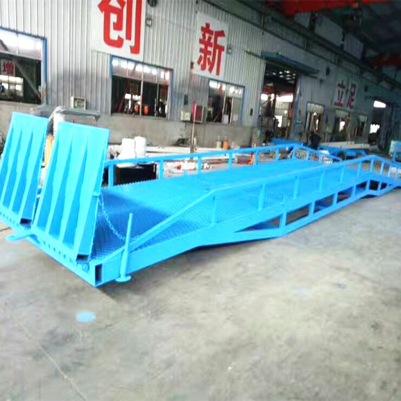 移動(dòng)登車橋