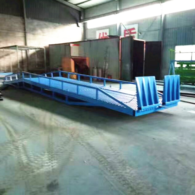 移動(dòng)登車橋